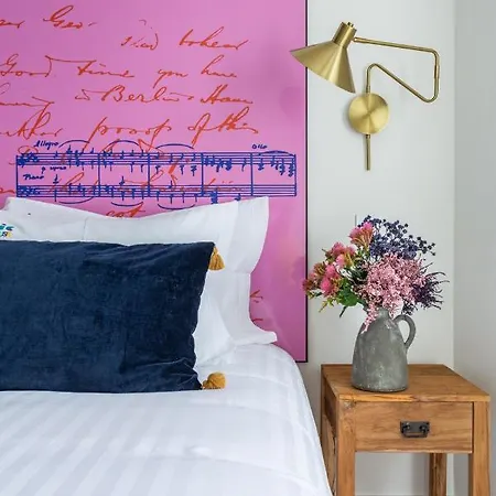Bairro Alto Music Guest house *